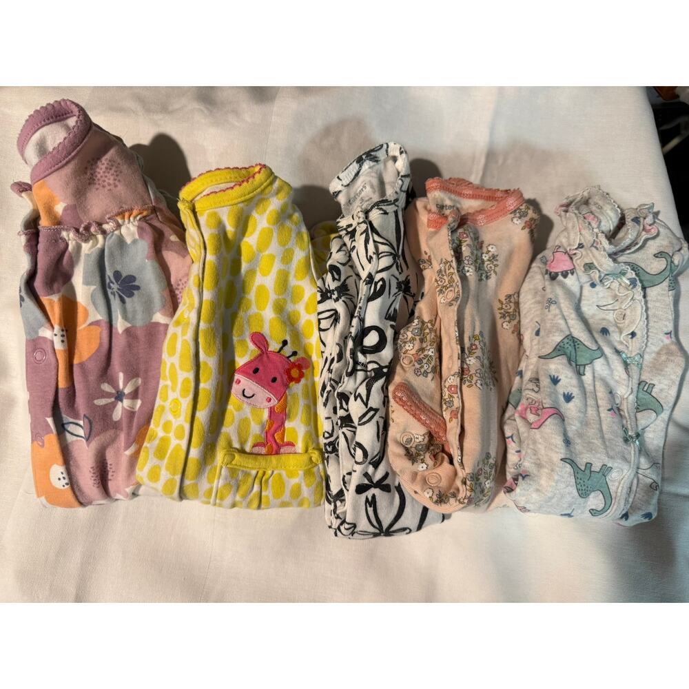 LOT of 5 Pc Baby Girls Sleepers #GRL, size 3 mos, All Season Sleepers